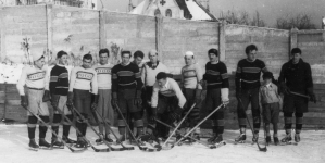 Drużyna hokejowa Lwowskiego Klubu Sportowego "Pogoń" w 1933 r.