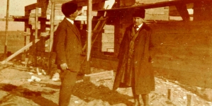Gabriel Narutowicz na budowie osady żołnierskiej w Wiercieliszkach 22.10.1921 r.