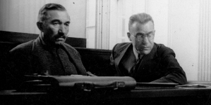 Oskarżeni Wincenty Witos i Kazimierz Bagiński podczas rozprawy apelacyjnej w procesie brzeskim przed Sądem Apelacyjnym w Warszawie 13.07.1933 r.