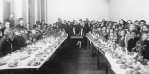 Święcone dla dzieci polskich w Wiedniu w 1934 r.