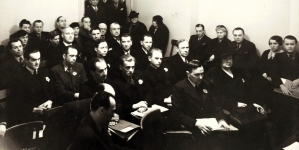 <%# $this->DataItem->marArticleFrom->title %