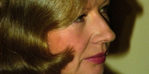 <%# $this->DataItem->marArticleFrom->title %