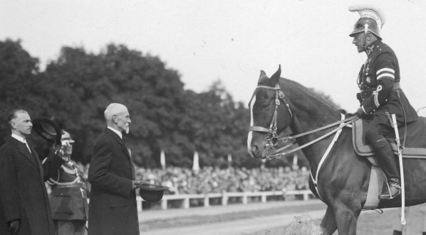  Obchody w Warszawie zorganizowane w 10 rocznicę utworzenia służb bezpieczeństwa we wrześniu 1925 r.  