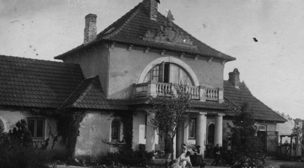  Dworek Bartkiewicza w Brwinowie.  