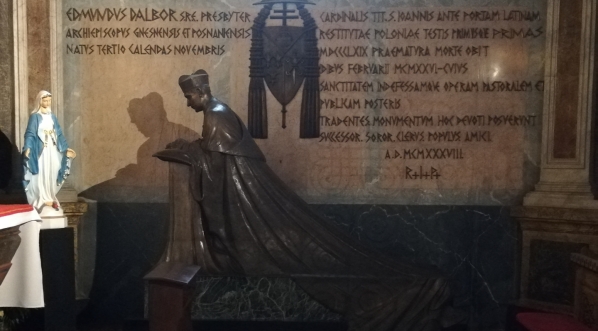  Nagrobek Prymasa Edmunda Dalbora w Archikatedrze Gnieźnieńskiej.  