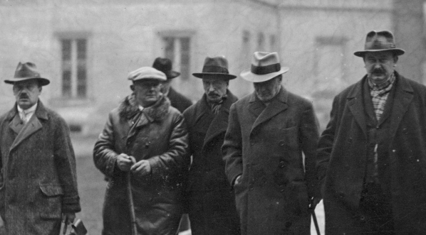  Proces brzeski w Sądzie Okręgowym mieszczącym się w pałacu Paca przy ulicy Miodowej 15 w Warszawie.  