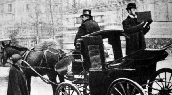  Kazimierz Prószyński filmujący aeroskopem ulice Paryża w 1909 r.  