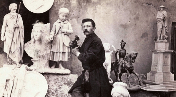  Faustyn Cengler w pracowni.  