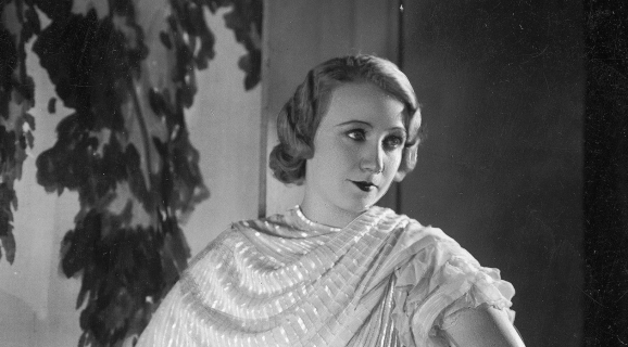  Loda Niemirzanka w przedstawieniu w Teatrze Bagatela w Warszawie w 1933 r.  