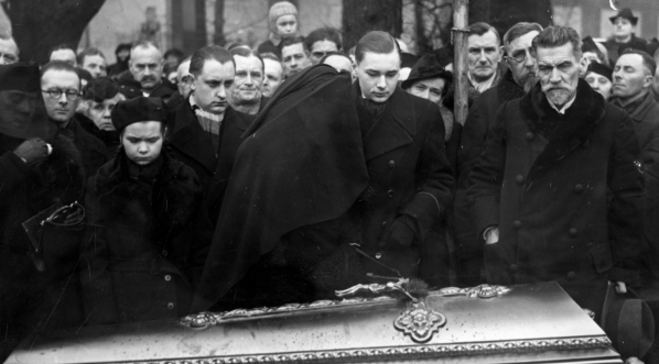  Pogrzeb byłego ministra przemysłu i handlu Stefana Przanowskiego w Warszawie 21.02.1938 r.  