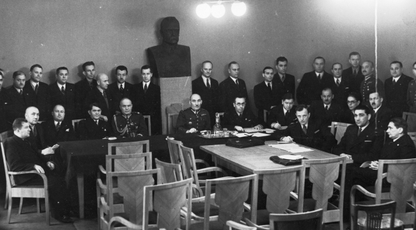  Nadzwyczaje walne zgromadzenie Polskiego Związku Piłki Nożnej w siedzibie Państwowego Urzędu Wychowania Fizycznego i Przysposobienia Wojskowego w Warszawie, 3.01.1936 r.  