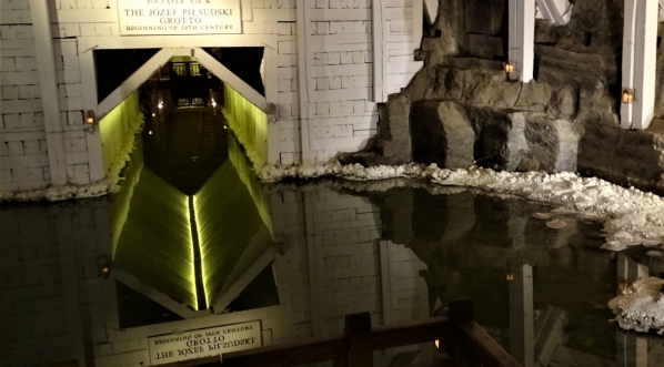  Grota Józefa Piłsudskiego w kopalni soli w Wieliczce.  