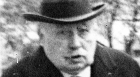  Wojciech Trąmpczyński, marszałek Senatu.  