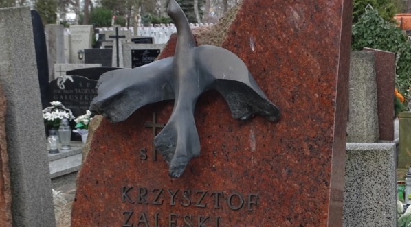  Grób Krzysztofa Zaleskiego na cmentarzu Wojskowym na Powązkach w Warszawie.  