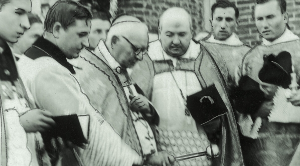  Uroczystość poświęcenia kamienia węgielnego pod budowę zakładu wychowawczego dla biednych chłopców we Lwowie w listopadzie 1938 r.  