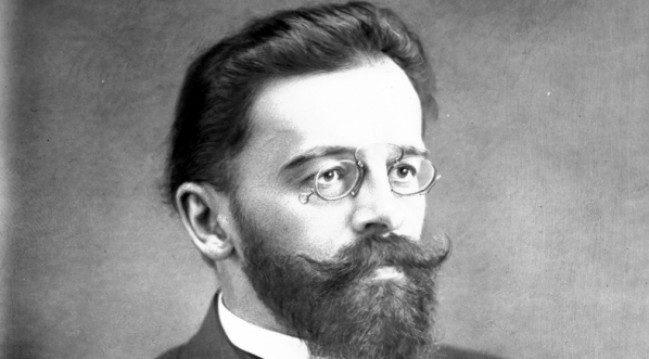  Adam Ernest - prezes Towarzystwa Szkoły Ludowej.  