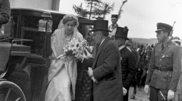  Ślub hrabiego Benedykta Tyszkiewicza z księżniczką Eleonorą Radziwiłł 21.04.1938 r.  