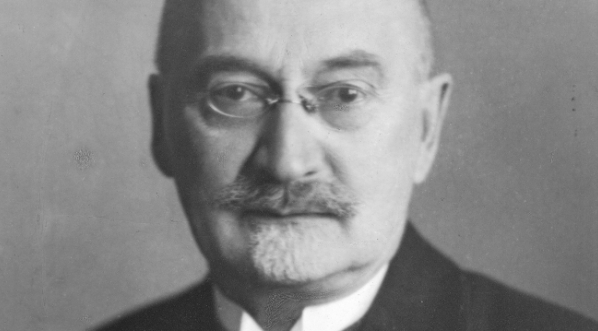  Adolf Kuhn, naczelnik Izby Lekarskiej we Lwowie.  