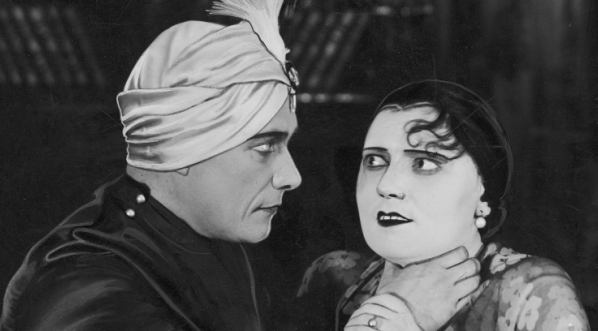  Przedstawienie „Dom serc złamanych” George'a Bernarda Shawa w Teatrze Narodowym w Warszawie w kwietniu 1930 roku.  