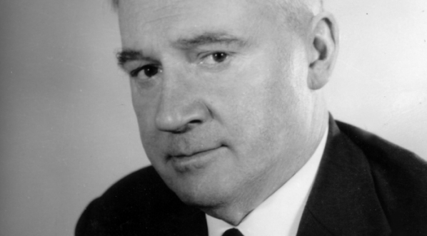  Marek Sadzewicz, pisarz.  