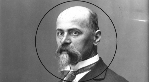  Bolesław Bałzukiewicz, profesor, artysta rzeźbiarz.  