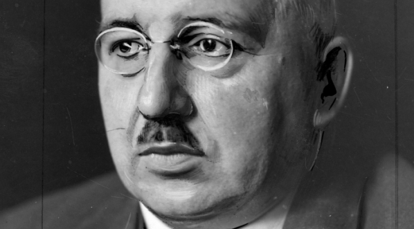  Stefan Piechocki, minister sprawiedliwości.  