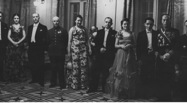  Przyjęcie w ambasadzie ZSRR wydane przez ambasadora ZSRR w Polsce Mikołaja Szaronowa w Warszawie w czerwcu 1939 r.  