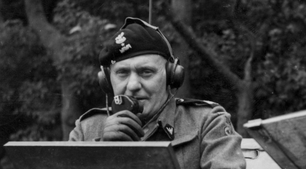  Ćwiczenia 1 Dywizji Pancernej w lipcu 1944 r.  