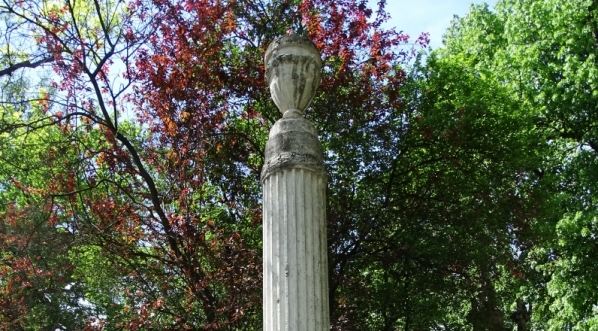  Grób Juliusza Lea na Cmentarzu Rakowickim w Krakowie.  