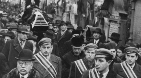  Pogrzeb profesora Maksymiliana Rose w na cmentarzu izraelickim Krakowie w grudniu 1937 r.  