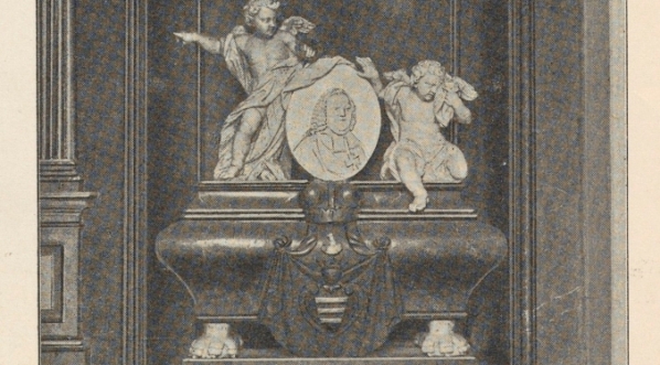  "Pomnik Arcybiskupa Adama Komorowskiego" (katedra w Łowiczu).  