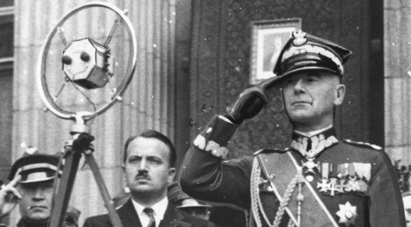  Obchody w Katowicach w 15 rocznicę wybuchu III Powstania Śląskiego w maju 1936 r.  