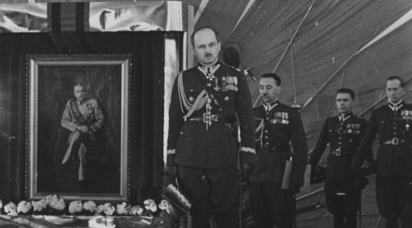  Uroczystość nadania Centralnemu Instytutowi Wychowania Fizycznego w Warszawie statutu Akademii Wychowania Fizycznego 21.03.1939 r.  