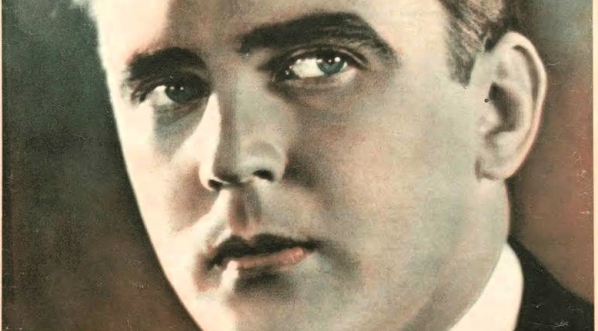  Portret Aleksandra Żabczyńskiego na okładce "Kina" z 1932 roku.  