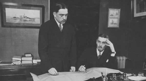  Komisja nadzorcza budowy okrętów dla Marynarki Wojennej we Francji, maj 1928 rok.  