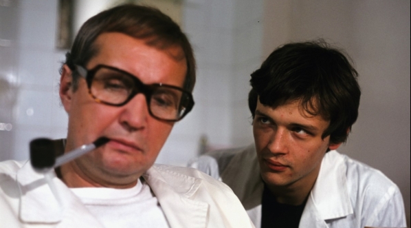  Mieczysław Voit i Jan Frycz w filmie "Zielona miłość" z 1978 roku.  
