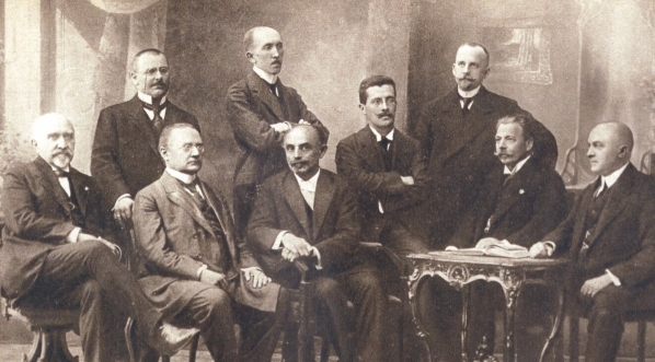  Grupa pedagogów polskich.  