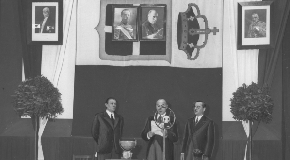  Obchody rocznicy odzyskania dostępu do morza w Gdyni w lutym 1935 r.  