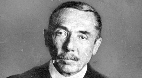  Jan Gotz-Okocimski, senator.  