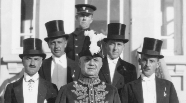  Złożenie listów uwierzytelniających prezydentowi Turcji Mustafie Kemalowi Ataturkowi przez posła nadzwyczajnego i ministra pełnomocnego Polski w Turcji Kazimierza Olszowskiego, 25.10.1928 r.  