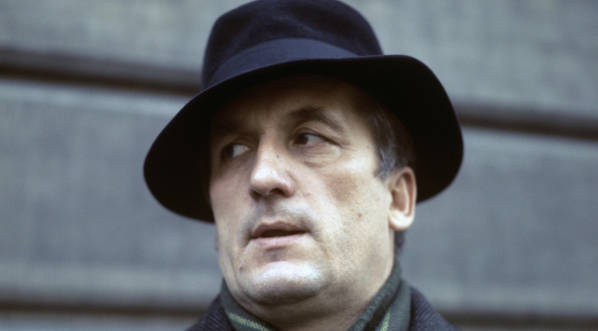  Józef Fryźlewicz w spektaklu "O coś więcej niż przetrwanie".  