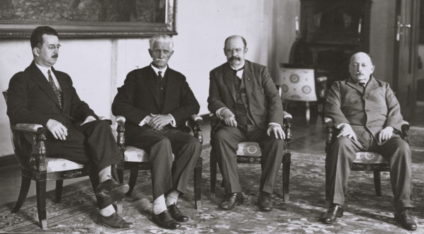  Polska Partia Socjalistyczna - przedstawiceiele II Międzynarodówki w Polsce w czerwcu 1929 rok.  