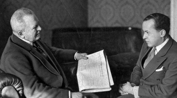  Julian Szymański w redakcji IKC-a w Warszawie w 1929 r.  