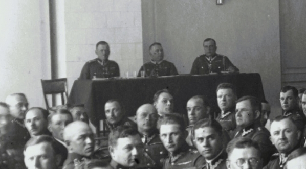  Zjazd przedstawicieli Spółdzielni Wojskowych w sali kasyna oficerskiego w Warszawie, 28.05.1932 r.  