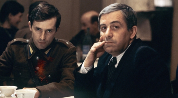  Scena z filmu Krzysztofa Zanussiego "Rok spokojnego słońca" z 1984 r.  