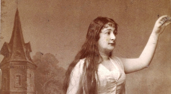  Antonina Hoffmannowa (?) w kreacji scenicznej.  