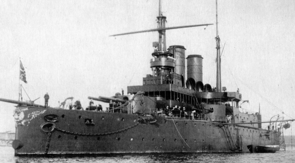  Rosyjski pancernik "Rostisław".  