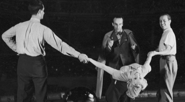  Operetka "Książę Szirasu" w Teatrze Wielkim w Warszawie  w 1938 roku.  