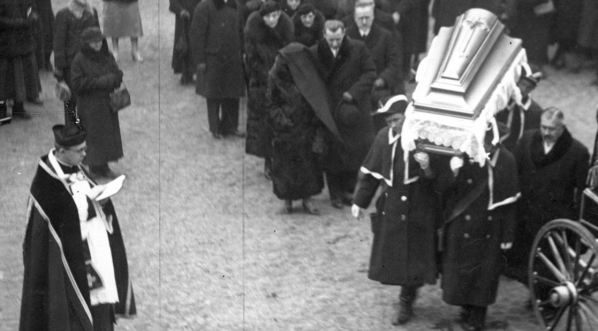  Pogrzeb senatora Adama Piłsudskiego w Warszawie 17.12.1935 r.  