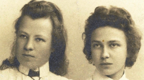  Portret Neli Samotyhowej z Emili Waryńską.  